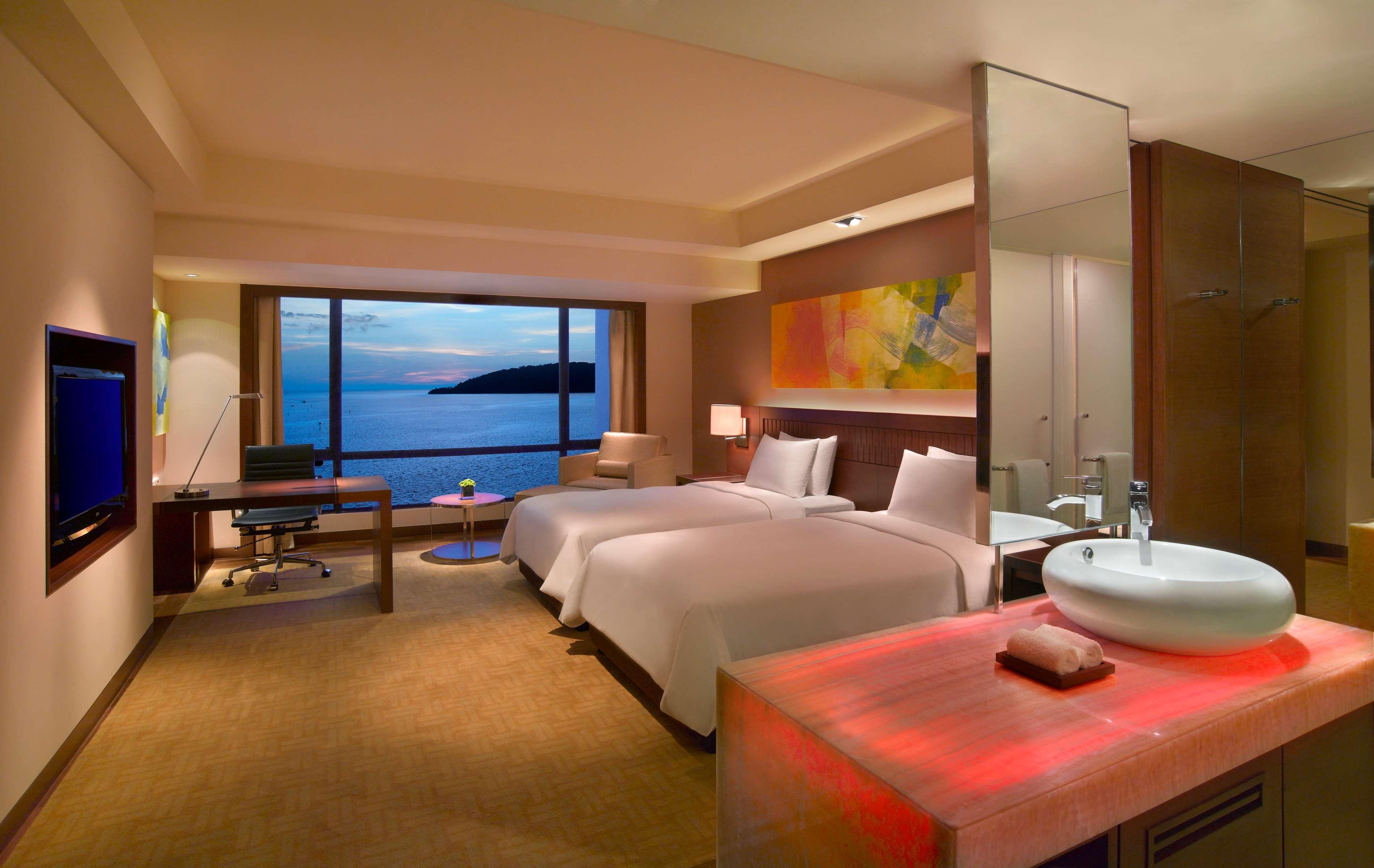 Hotel Hyatt Regency Kinabalu Kota Kinabalu Exteriér fotografie Deluxe Ocean View Room