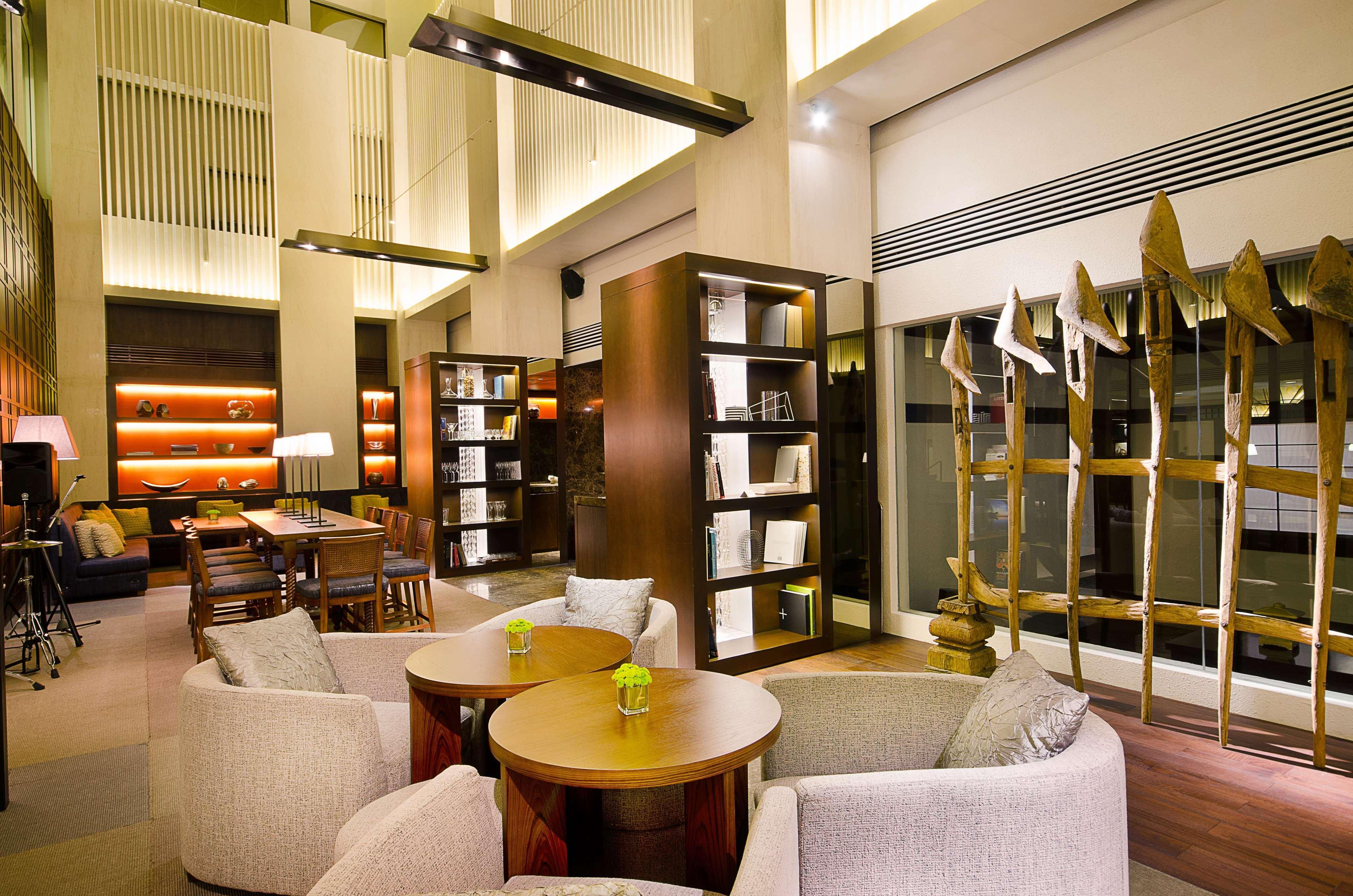 Hotel Hyatt Regency Kinabalu Kota Kinabalu Exteriér fotografie Library at The Park, New Delhi