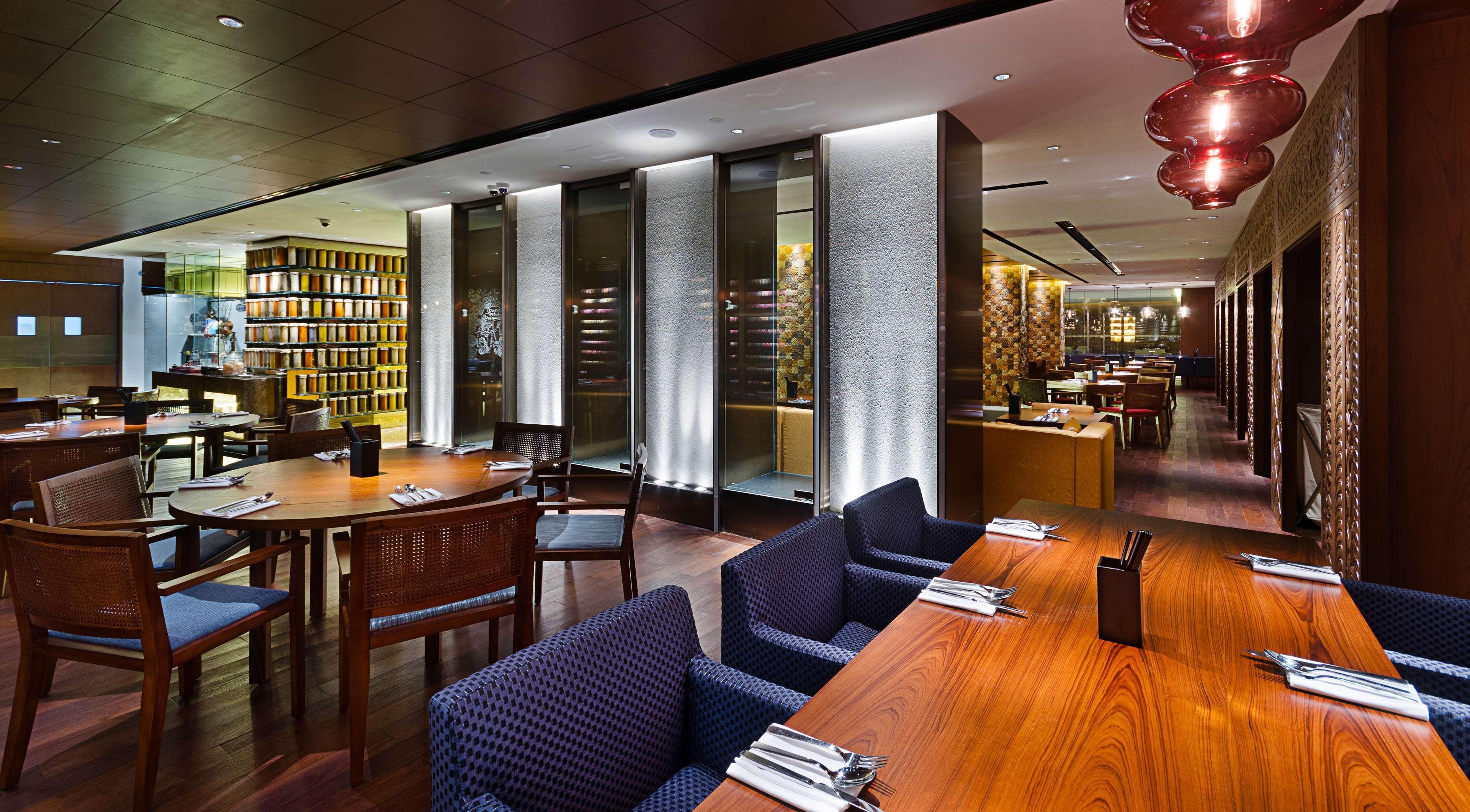 Hotel Hyatt Regency Kinabalu Kota Kinabalu Exteriér fotografie The interior of the restaurant
